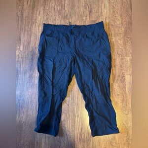 Lululemon Dance studio crop pants